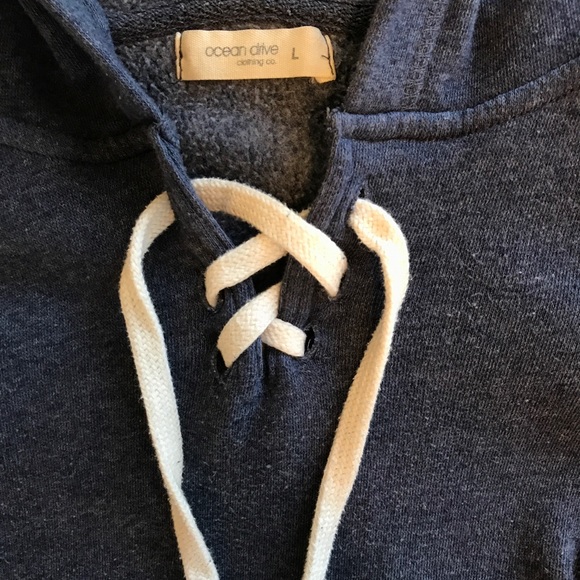 Ocean Drive Clothing Co Navy textured pullover - Picture 3 of 5
